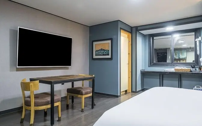 Oda (3F Deluxe Room (Netflix Available Sty)