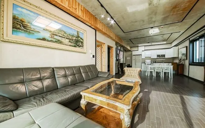 Oda (Party Room - Pension Type (2 Bedroom )