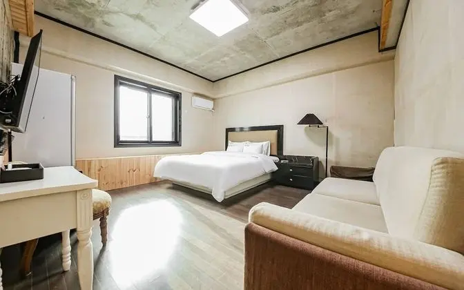 Oda (Party Room - Pension Type (2 Bedroom )