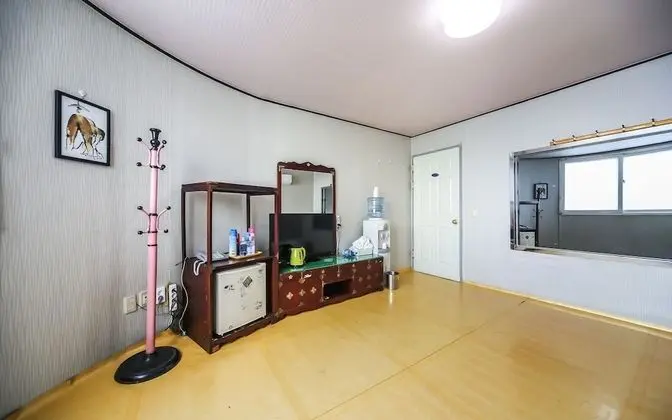 Oda (Korean Room (Big Room))