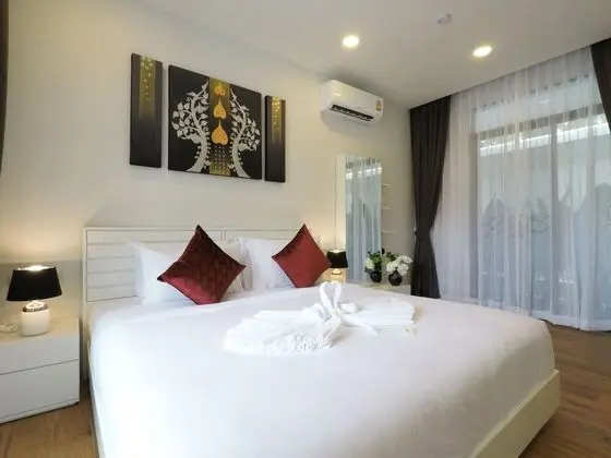 Honeymoon Villa with Garden View