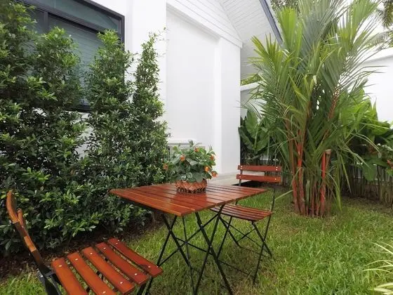 Honeymoon Villa with Garden View