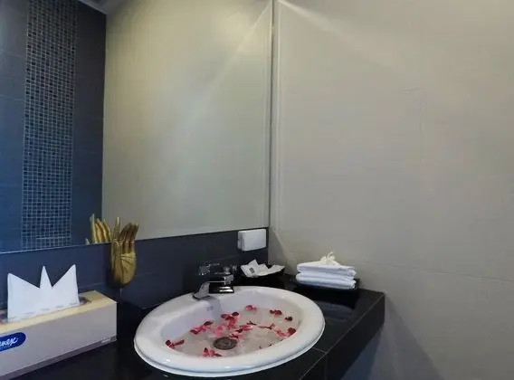 Honeymoon Süit, 1 En Büyük (King) Boy Yatak, Sigara İçilmez, Havuz Manzaralı
