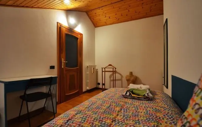 Tek Büyük Yataklı Oda, Ortak Banyo