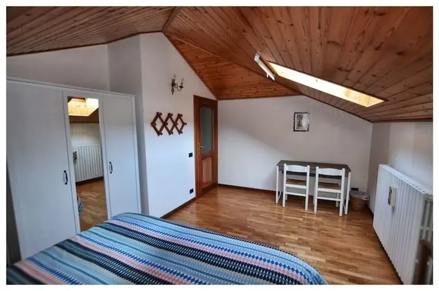 Tek Büyük Yataklı Oda, Ortak Banyo