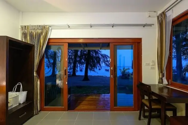 Beachfront Bungalow