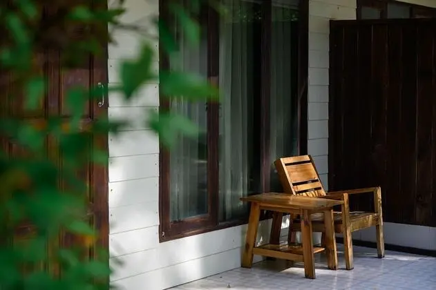 Seaview 2nd row Bungalow