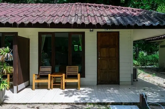 Seaview 2nd row Bungalow