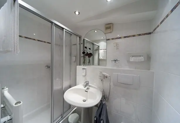 Tek Kişilik Oda, 1 Tek Kişilik Yatak, Sigara İçilmez