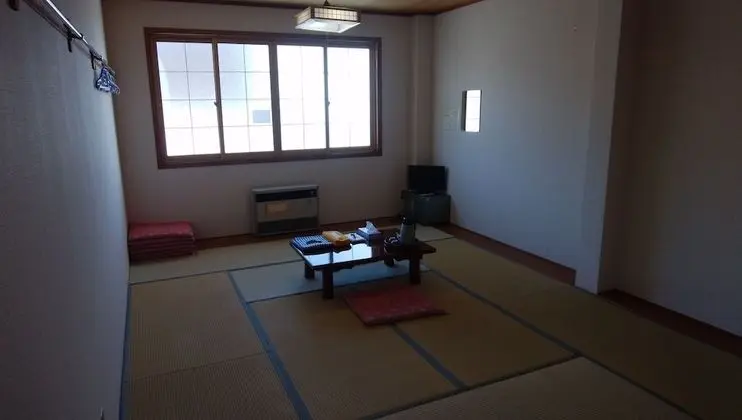Traditional Oda (Japanese Style, 6 Guests)