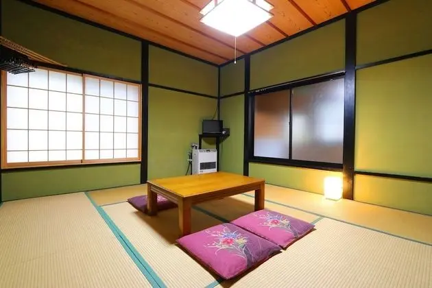 Traditional Oda, Sigara İçilmez (Japanese Style for 5 People, NS)