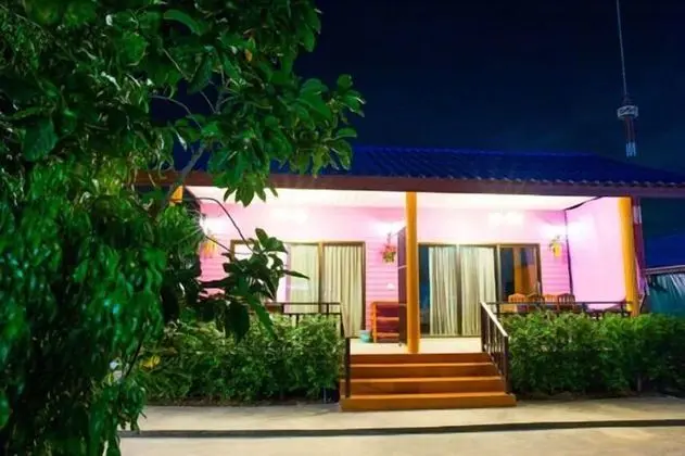 Super Deluxe Room / Max 4 Persons