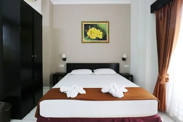 Deluxe Tek Büyük Yataklı Oda