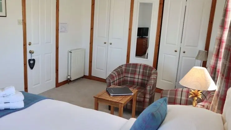 Tek Büyük Yataklı Oda, Bahçe Manzaralı (Room 3)