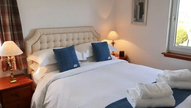 Tek Büyük Yataklı Oda, Bahçe Manzaralı (Room 3)
