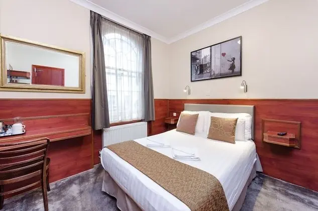 Tek Büyük Yataklı Oda