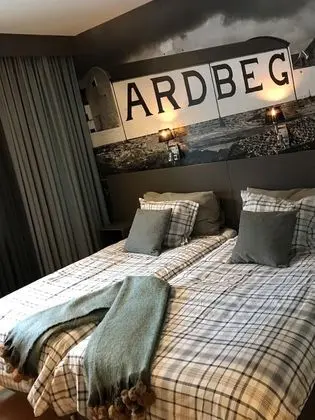 Tek Büyük veya İki Ayrı Yataklı Oda, 2 Tek Kişilik Yatak