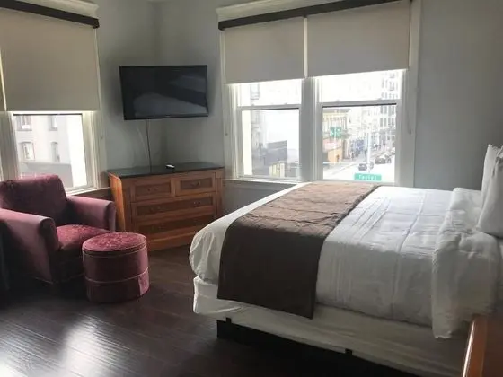 Deluxe Oda, 1 En Büyük (King) Boy Yatak, Özel Banyo