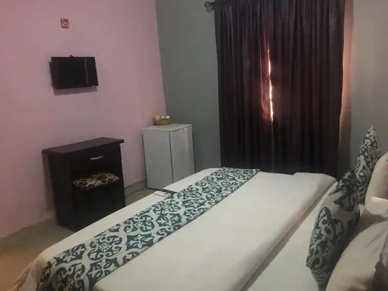 Süit, 1 Büyük (Queen) Boy Yatak, Sigara İçilmez