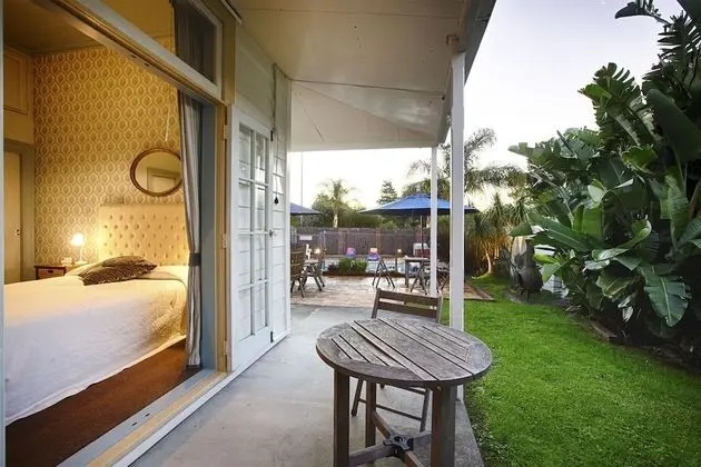 Villa (Blue Room)