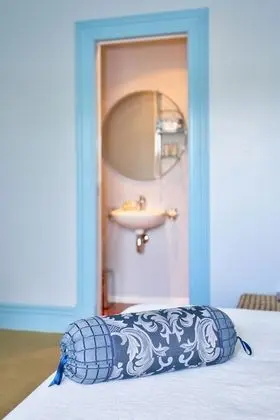 Villa (Blue Room)
