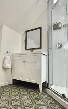 Economy İki Ayrı Yataklı Oda, Ortak Banyo (Room 7)