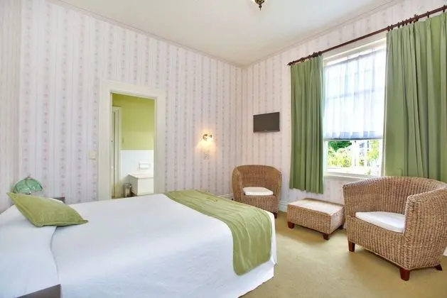 Villa (Pink Room)