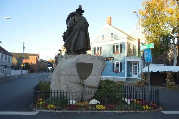 Daire (The Warlock House)