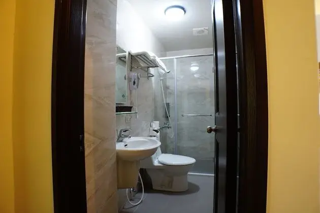 Standard Tek Büyük Yataklı Oda (Cash Only)