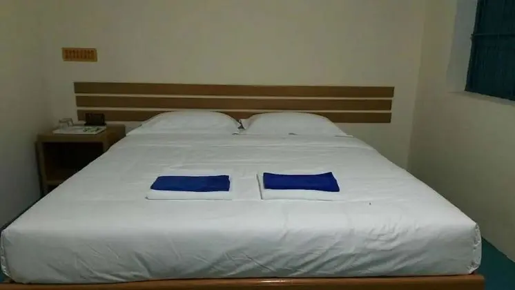 Basic Oda, 1 En Büyük (King) Boy Yatak, Sigara İçilmez