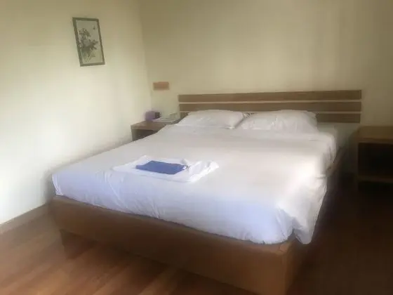 Basic Oda, 1 En Büyük (King) Boy Yatak, Sigara İçilmez