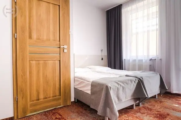 Comfort Tek Büyük Yataklı Oda