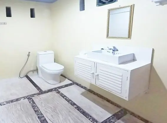 Standard Tek Büyük veya İki Ayrı Yataklı Oda, Sigara İçilebilir