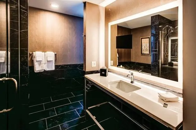 Deluxe Oda, 1 En Büyük (King) Boy Yatak, Sigara İçilmez, Balkon