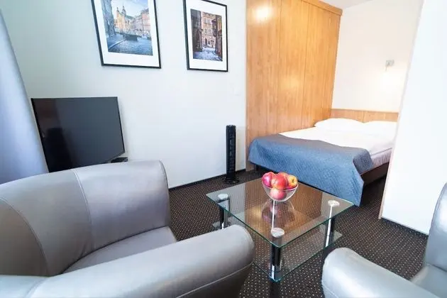 Basic Tek Büyük Yataklı Oda