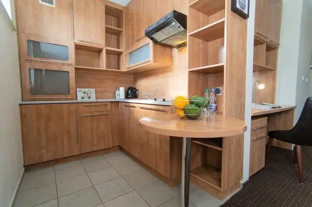 Basic Tek Büyük Yataklı Oda