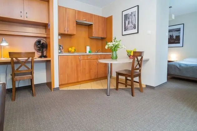 Basic İki Ayrı Yataklı Oda, Küçük Mutfak