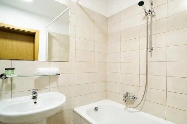 Basic İki Ayrı Yataklı Oda, Küçük Mutfak