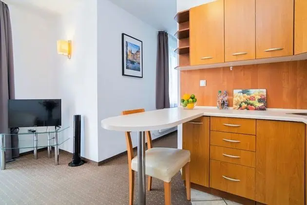 Basic Tek Büyük Yataklı Oda, Küçük Mutfak