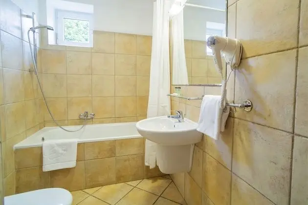 Basic Tek Büyük Yataklı Oda, Küçük Mutfak