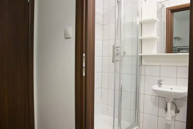 Ortak Ranzalı Oda (1 bed)