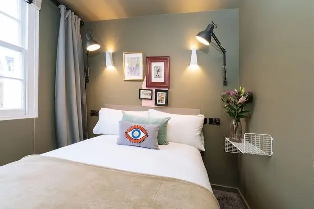 Classic Tek Büyük Yataklı Oda