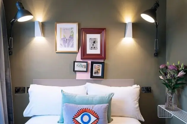 Classic Tek Büyük Yataklı Oda