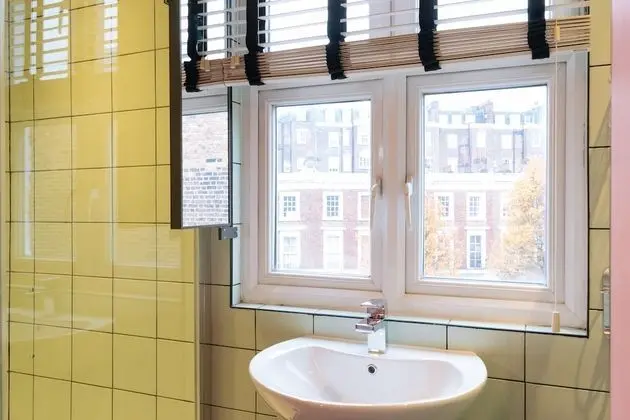 Classic Tek Büyük Yataklı Oda