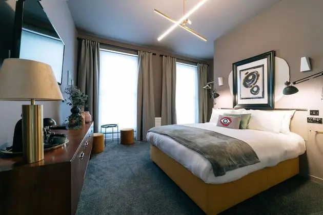 Deluxe Tek Büyük Yataklı Oda