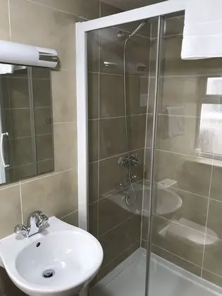 İki Ayrı Yataklı Oda
