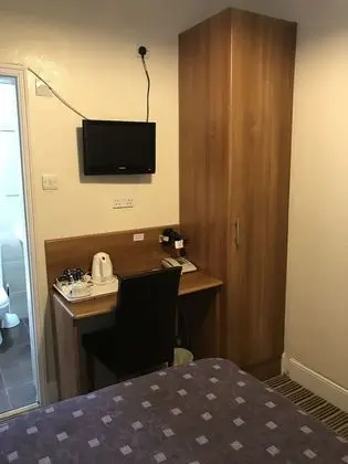 Tek Kişilik Oda, Ortak Banyo