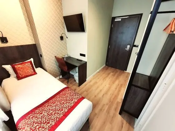 Tek Kişilik Oda, 1 Tek Kişilik Yatak