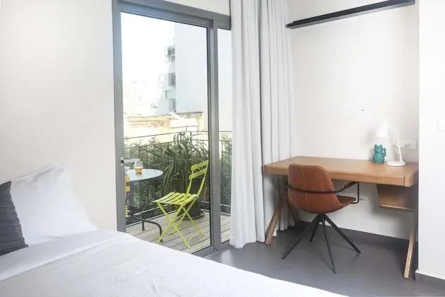 Deluxe Studio with Balcony