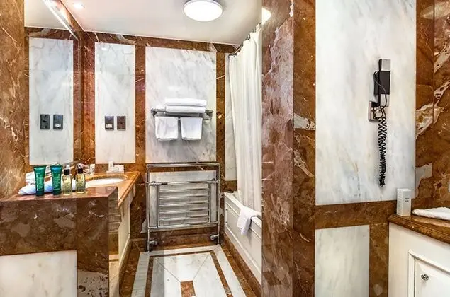 Deluxe İki Ayrı Yataklı Oda